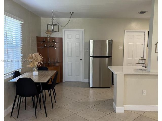 Home for rent at 2415 Grant St - photo 7472399