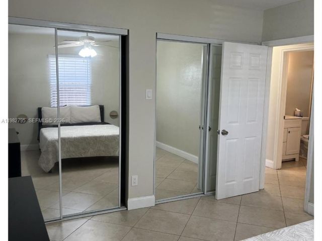 Home for rent at 2415 Grant St - photo 7472405