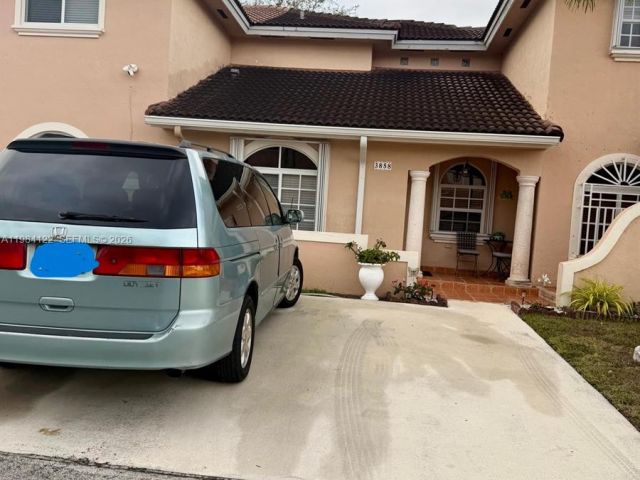 Home for sale at 3858 SW 153rd Pl - photo 7465814