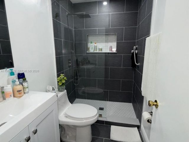 Home for sale at 3858 SW 153rd Pl - photo 7465834