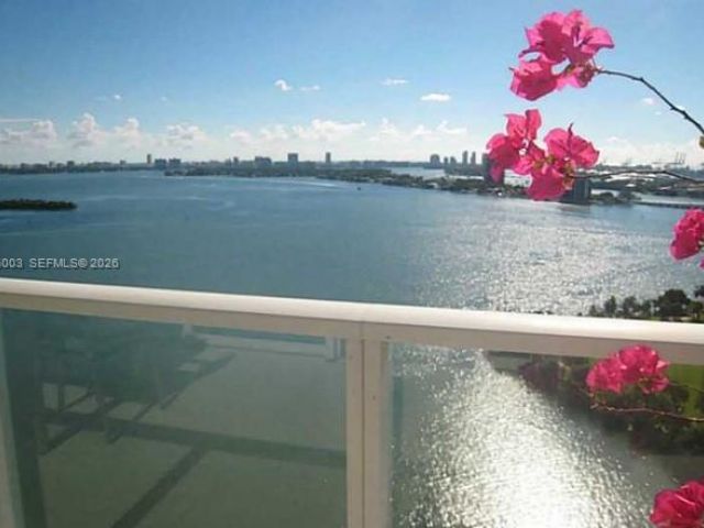 Apartment for rent  Unit #2204 - photo 7494824