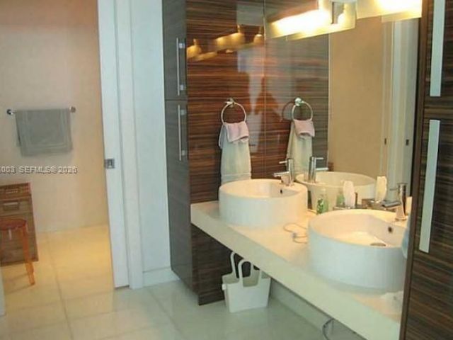 Apartment for rent  Unit #2204 - photo 7494828