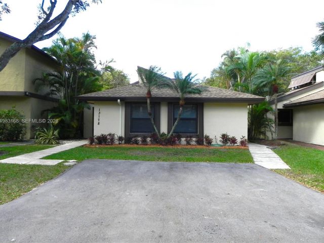 Home for rent at 13178 SW 91st Pl 13178 - photo 7465897