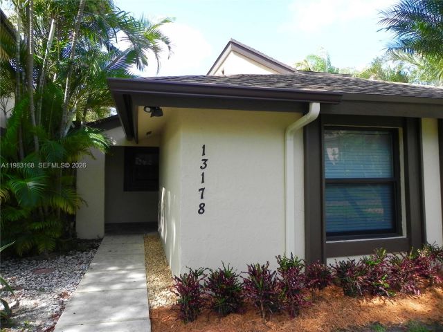 Home for rent at 13178 SW 91st Pl 13178 - photo 7465900