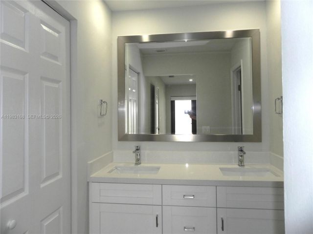 Home for rent at 13178 SW 91st Pl 13178 - photo 7465909