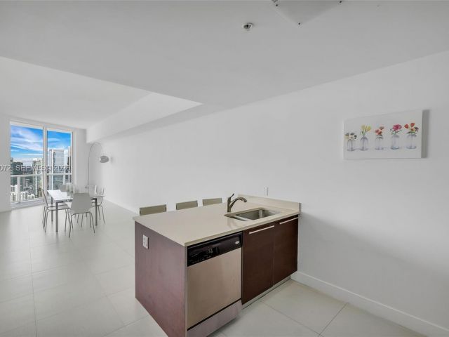 Apartment for sale  Unit #PH 5006 - photo 7495155