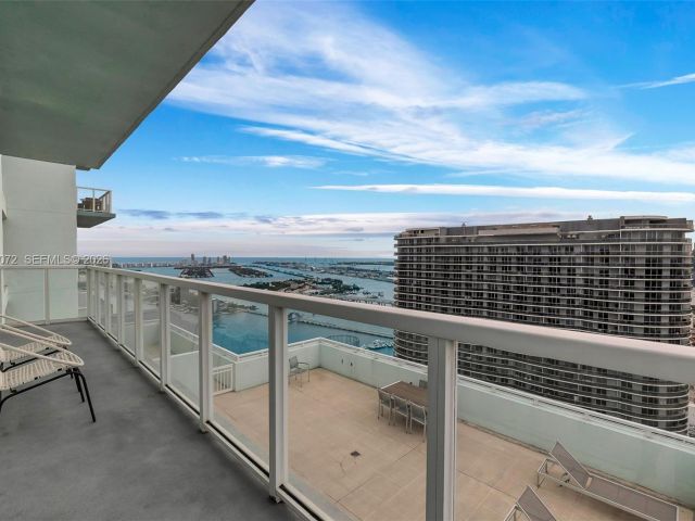 Apartment for sale  Unit #PH 5006 - photo 7495161