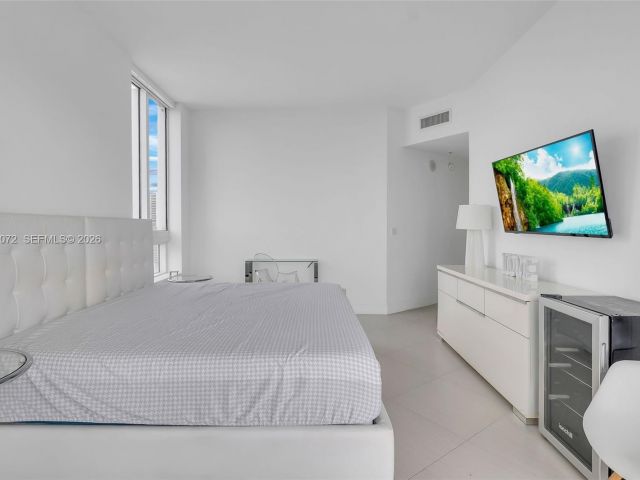 Apartment for sale  Unit #PH 5006 - photo 7495163