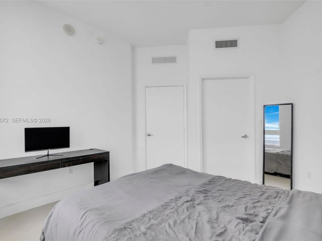 Apartment for sale  Unit #PH 5006 - photo 7495165