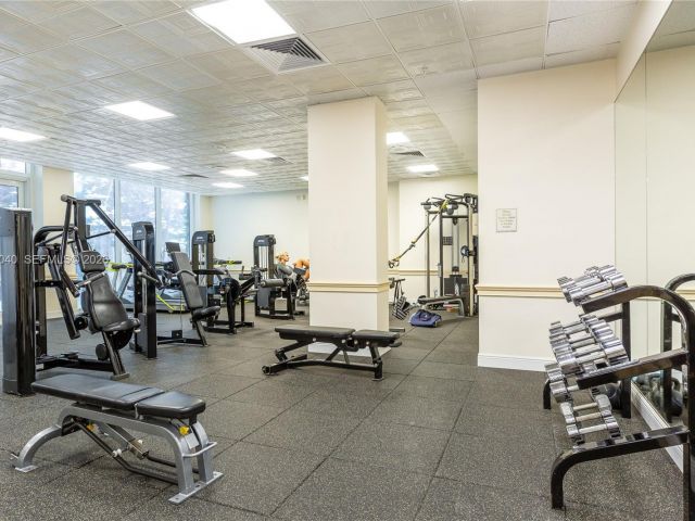 Apartment for sale  Unit #412 - photo 7496981