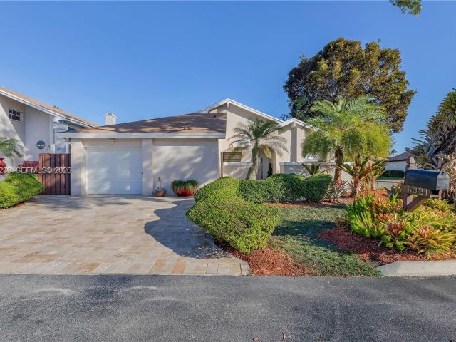 Home for sale at 5321 SW 153rd Pl S - photo 7465920