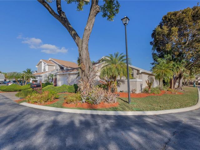 Home for sale at 5321 SW 153rd Pl S - photo 7465922