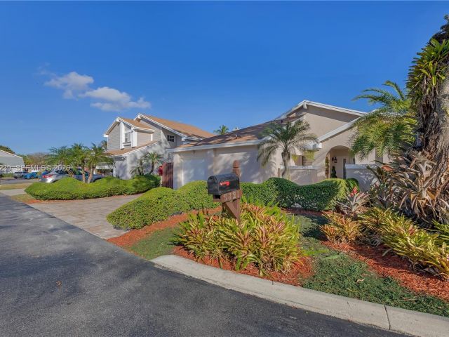 Home for sale at 5321 SW 153rd Pl S - photo 7465923