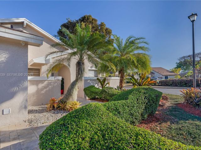 Home for sale at 5321 SW 153rd Pl S - photo 7465926