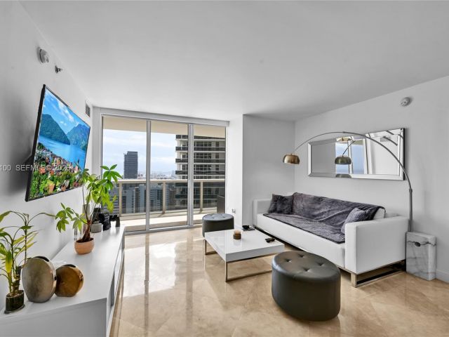 Apartment for sale  Unit #3104 - photo 7521052