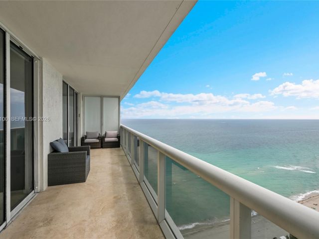 Apartment for sale  Unit #3104 - photo 7521053