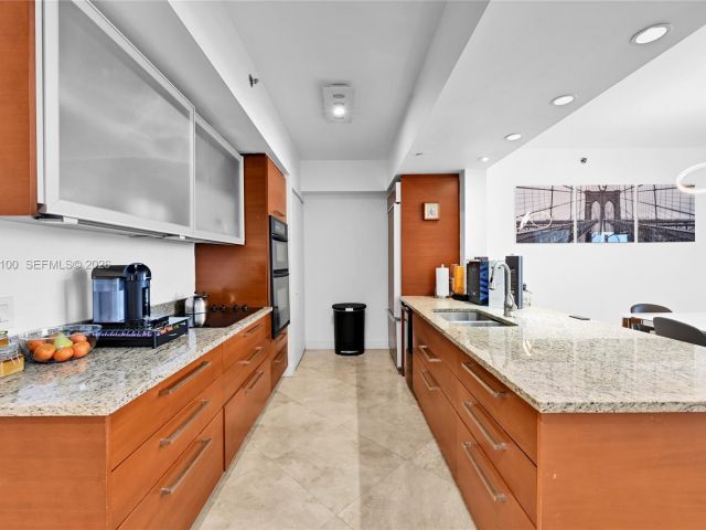 Apartment for sale  Unit #3104 - photo 7521058