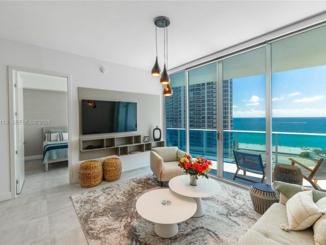 Apartment for rent  Unit #1202 - photo 7528764