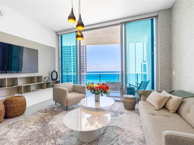 Apartment for rent  Unit #1202 - photo 7528772