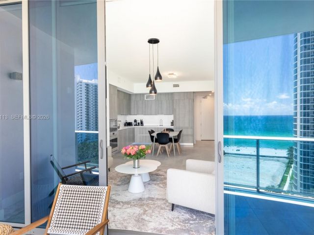 Apartment for rent  Unit #1202 - photo 7528773