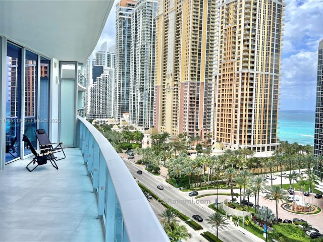 Apartment for rent  Unit #1202 - photo 7528774