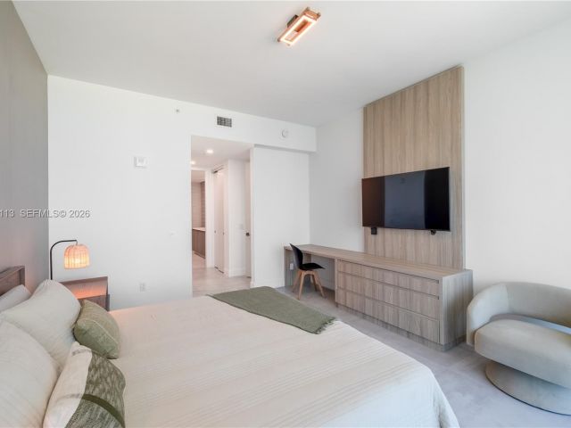 Apartment for rent  Unit #1202 - photo 7528778