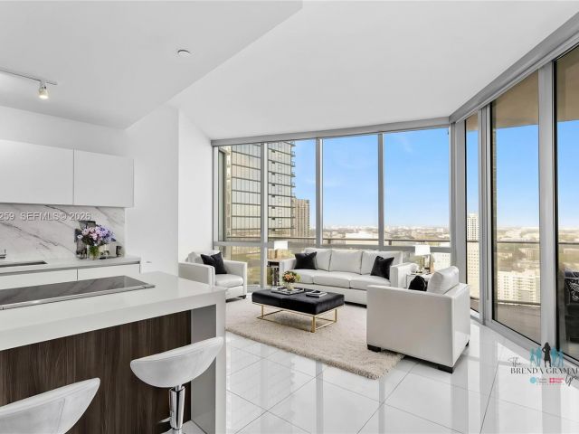 Apartment for rent  Unit #3010 - photo 7487800