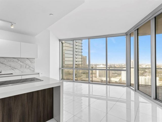 Apartment for rent  Unit #3010 - photo 7487801