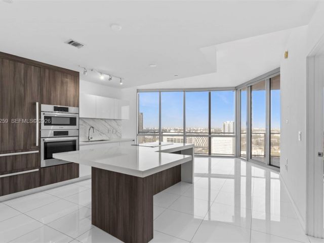 Apartment for rent  Unit #3010 - photo 7487802