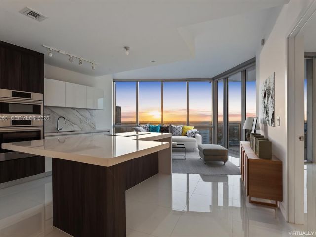 Apartment for rent  Unit #3010 - photo 7487804