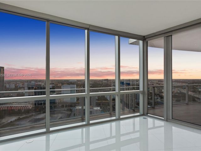 Apartment for rent  Unit #3010 - photo 7487807