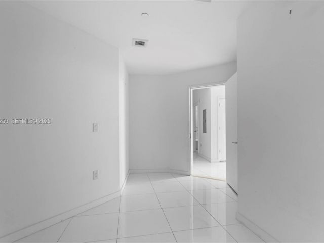 Apartment for rent  Unit #3010 - photo 7487816