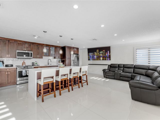 Home for sale at 2401 SW 132nd Ave - photo 7526876