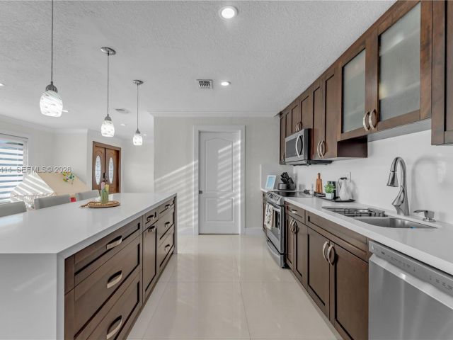 Home for sale at 2401 SW 132nd Ave - photo 7526878