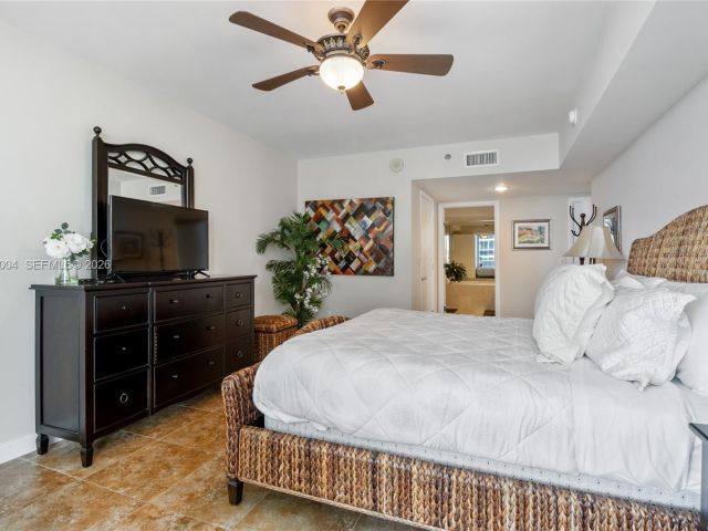 Apartment for rent  Unit #1108 - photo 7499174