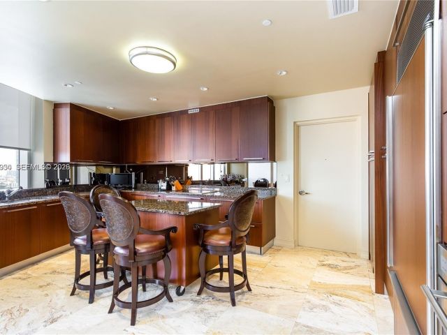 Apartment for rent  Unit #1106 - photo 7496808