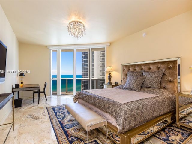 Apartment for rent  Unit #1106 - photo 7496812