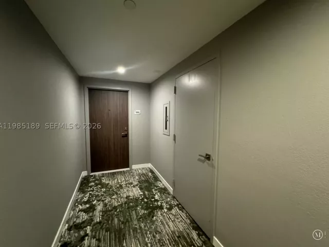 2-bedroom condo for rent in Miami Beach - 2555 Collins Ave 2002 - MondialRealty