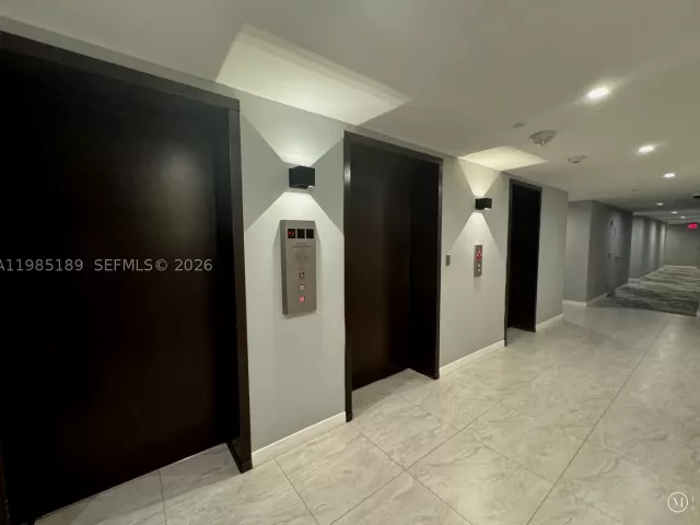 2-bedroom condo for rent in Miami Beach - 2555 Collins Ave 2002 - MondialRealty