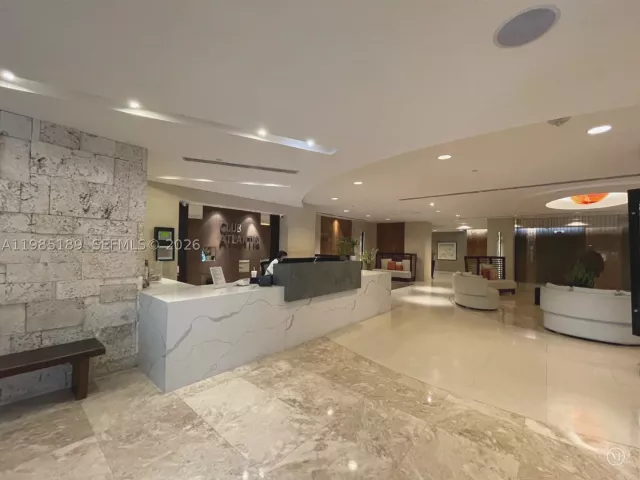 2-bedroom condo for rent in Miami Beach - 2555 Collins Ave 2002 - MondialRealty