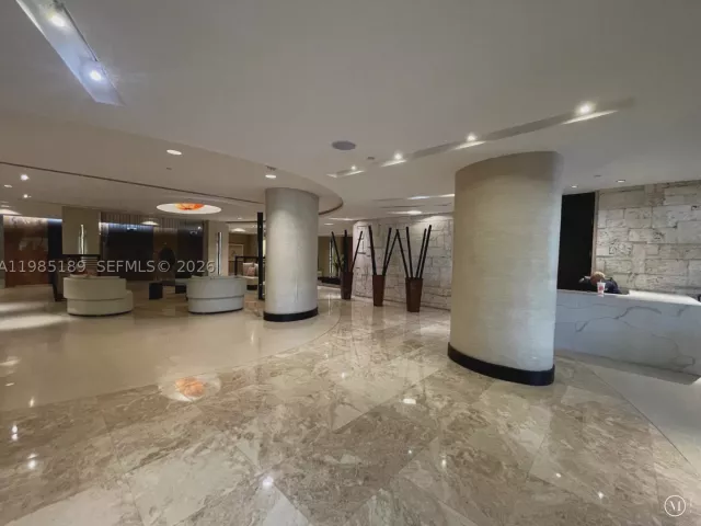 2-bedroom condo for rent in Miami Beach - 2555 Collins Ave 2002 - MondialRealty
