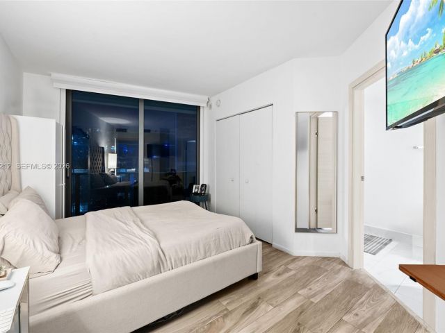 Apartment for rent  Unit #2705 - photo 7452447