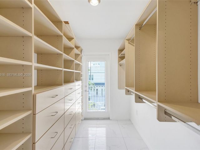 Home for rent at 10065 Bay Harbor Ter - photo 7478037