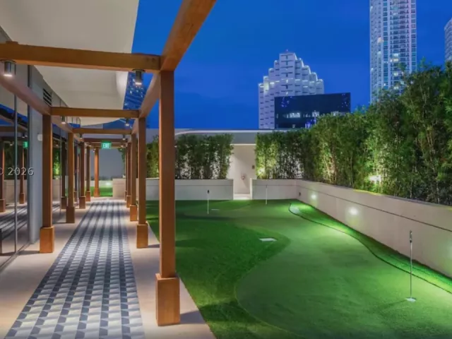 3-bedroom condo for rent in Miami - 801 S Miami Ave 4501 - MondialRealty