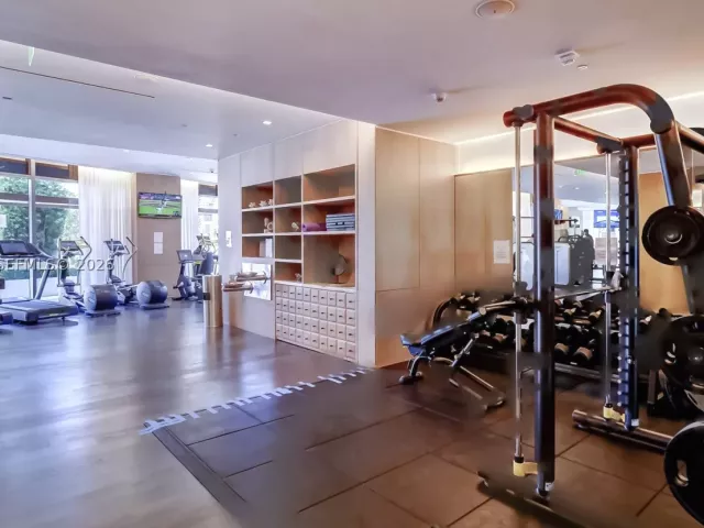 3-bedroom condo for rent in Miami - 801 S Miami Ave 4501 - MondialRealty
