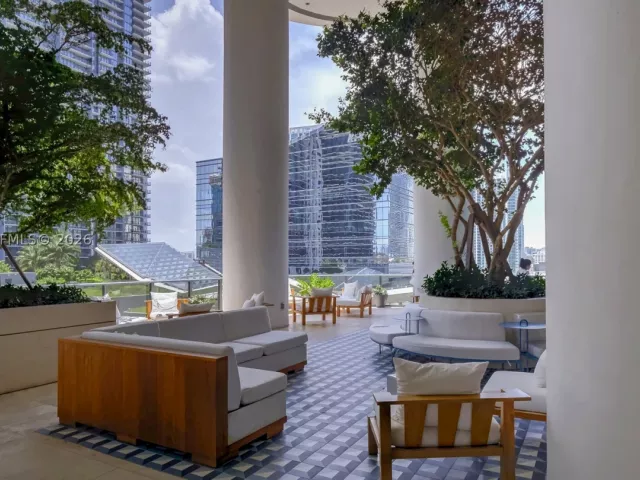 3-bedroom condo for rent in Miami - 801 S Miami Ave 4501 - MondialRealty