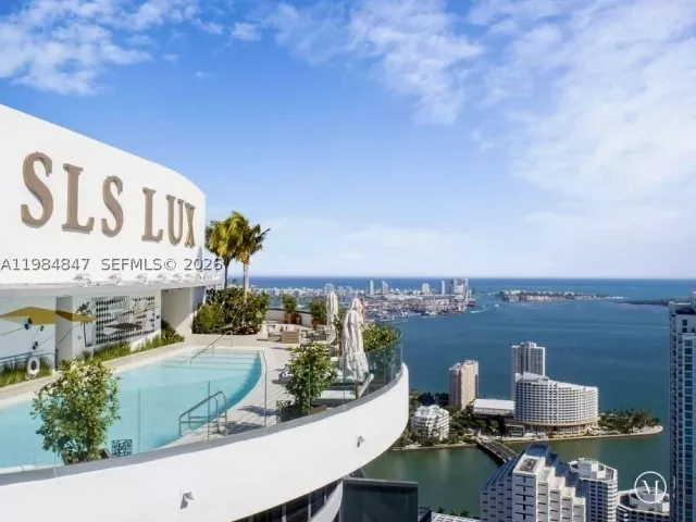 3-bedroom condo for rent in Miami - 801 S Miami Ave 4501 - MondialRealty