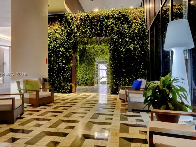 3-bedroom condo for rent in Miami - 801 S Miami Ave 4501 - MondialRealty