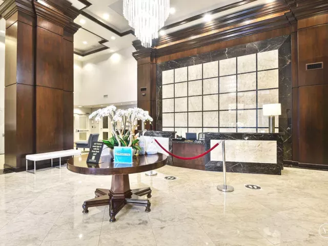 2-bedroom condo for sale in West Palm Beach - 701 S Olive Avenue 1003 - MondialRealty