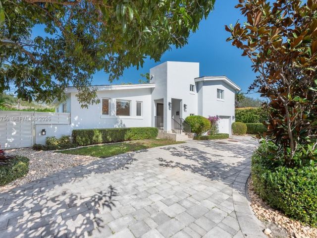 Home for sale at 717 Benevento Ave - photo 7528207